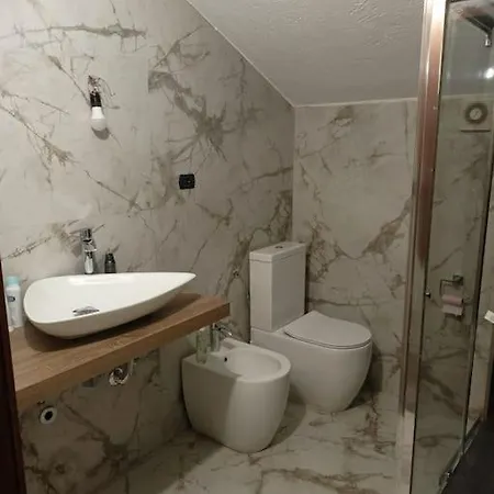 Mansarda Apartamento *