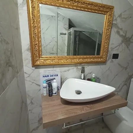 Apartman Mansarda *